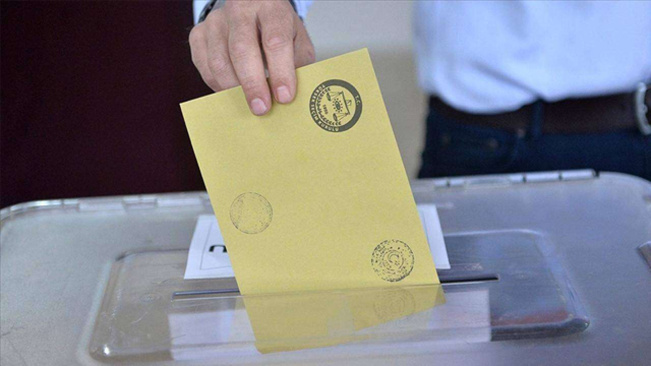 Saros Araştırma'nın Haziran sonuçları SuperHaber'de! Mutlak butlan sonrası Özel'e şok: AK Parti farka koşuyor 5
